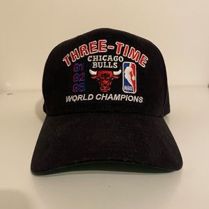 Chicago Bulls Threepeat Hat Mitchell and Ness